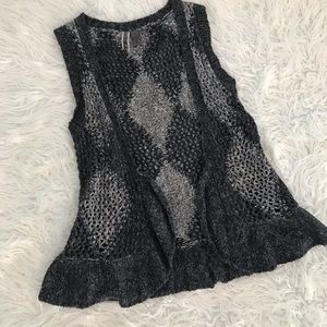 💰Grey crochet fly away vest